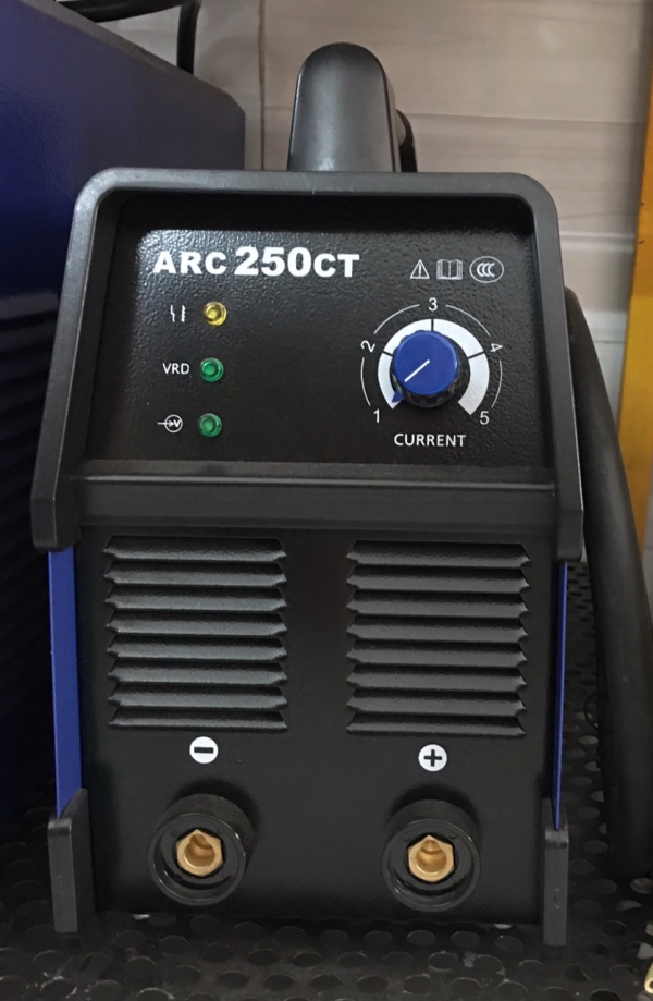 MÁY ARC 250CT-220V 190A RILAND